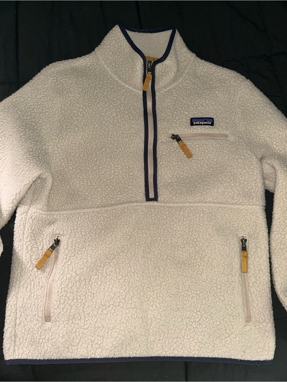 Women’s Patagonia Retro Pile Marsupial Pullover medium